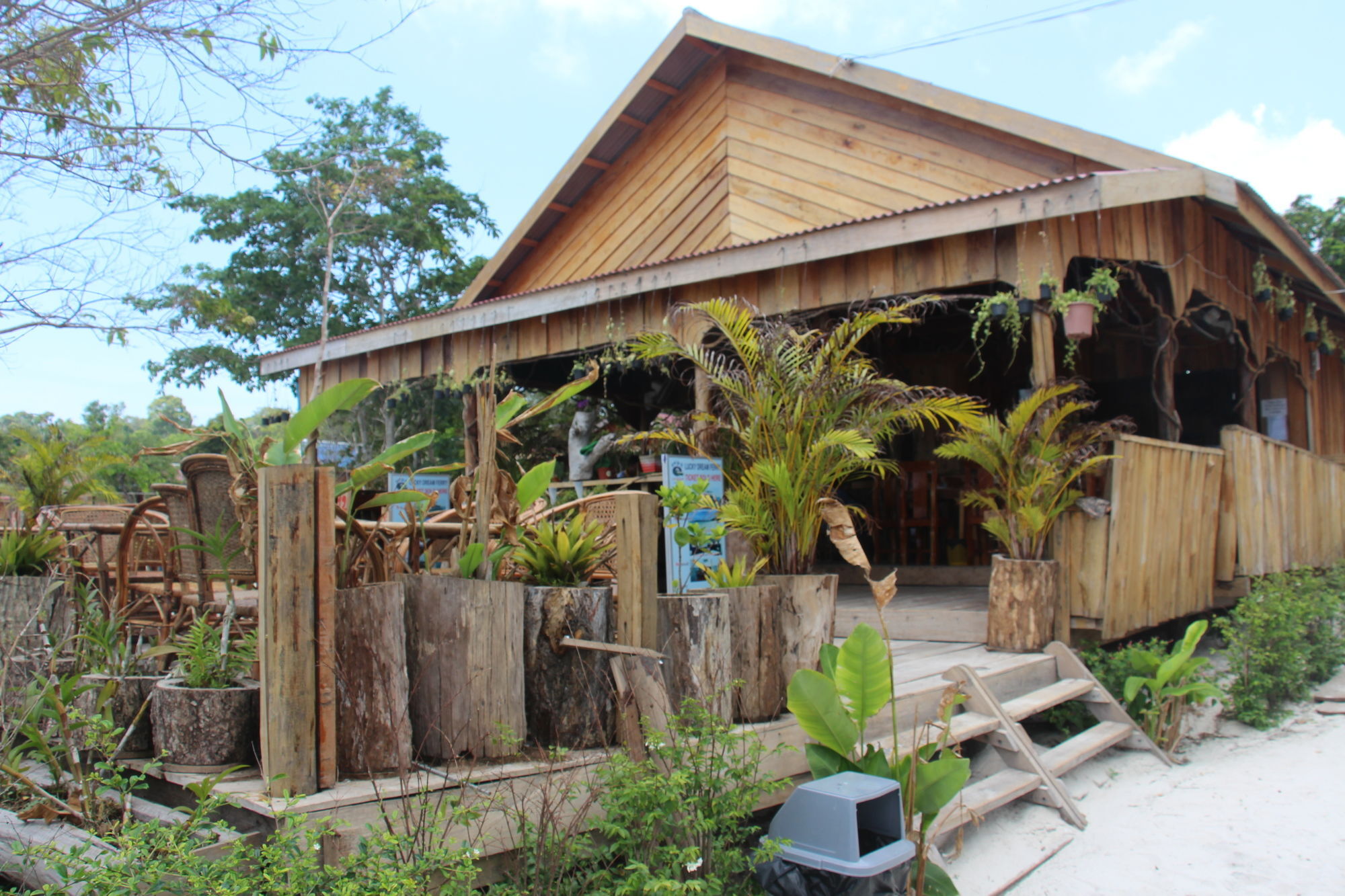 Romdoul Koh Rong Hotel Sihanoukville Exterior photo